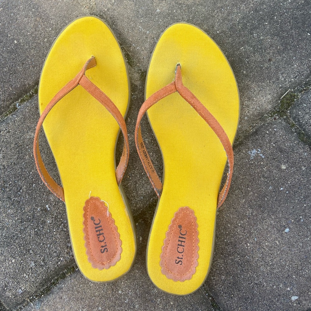 Real leather flip flop